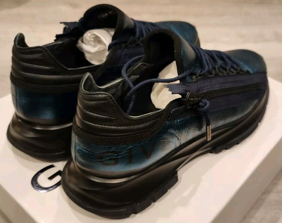 【23AW NEW】GIVENCHY_man / Spectre runner レザー スニーカー Givenchy Men's Spectre Leather Side-Zip Runner Sneakers