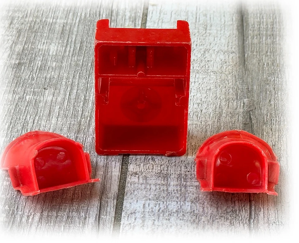 Vintage Lot Dollhouse Miniature Red Wingback Chairs Renwal Console Radio 1:24 - Image 2 of 3