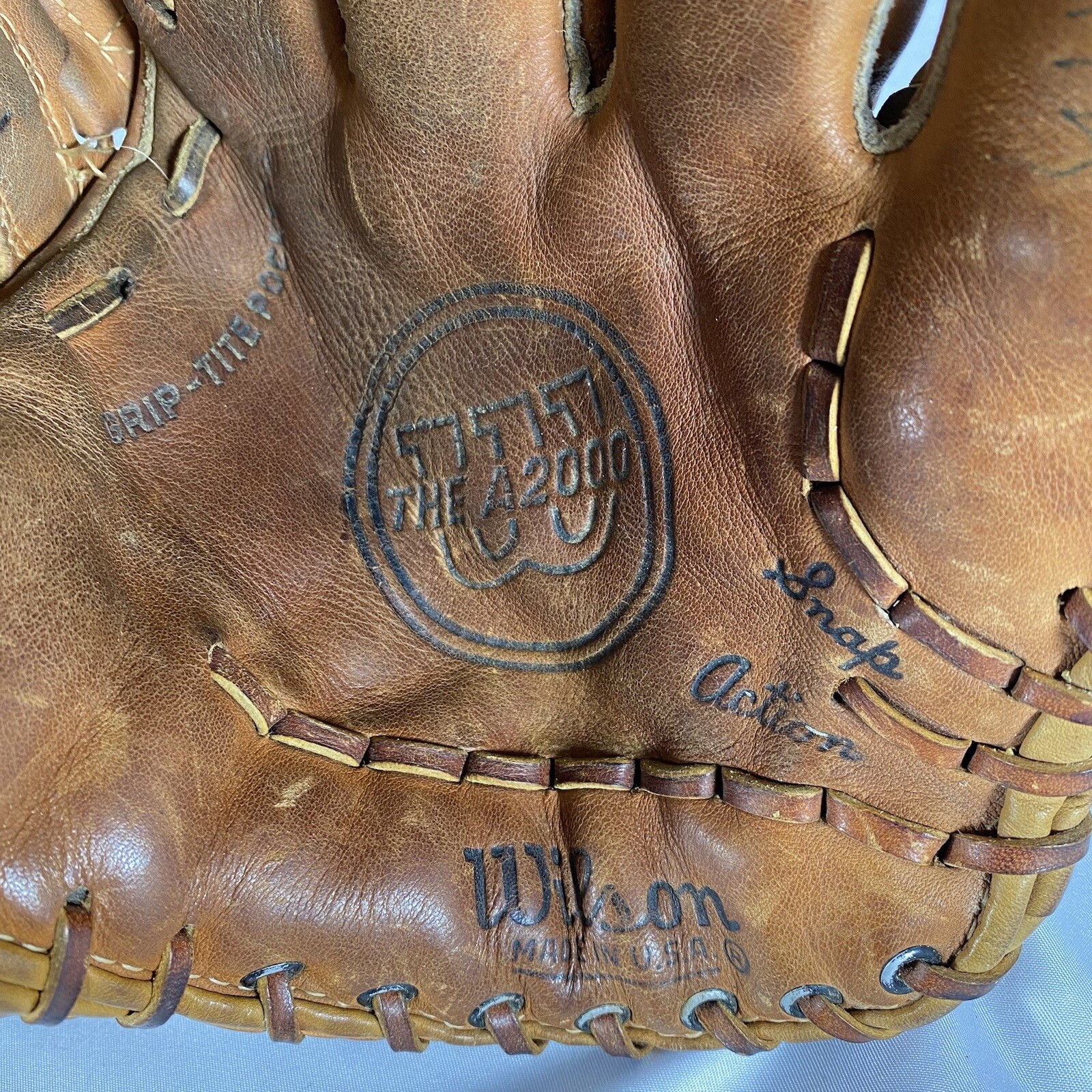 Vintage Wilson A2000 XL Baseball Glove USA Dual Hinge Snap Tite Pocket