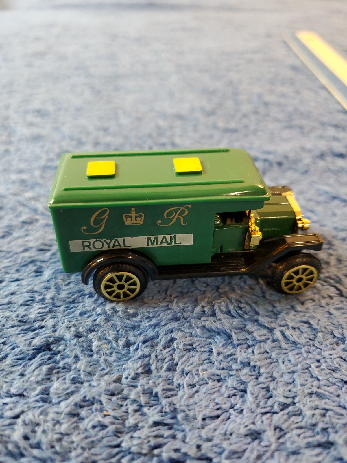 Vintage  Royal Mail Diecast  Car  No.607 - 612 High Speed  Model