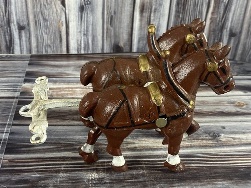 VINTAGE CAST IRON CLYDESDALE DRAFT HORSES FOR BEER WAGON SET OF 2 (A)