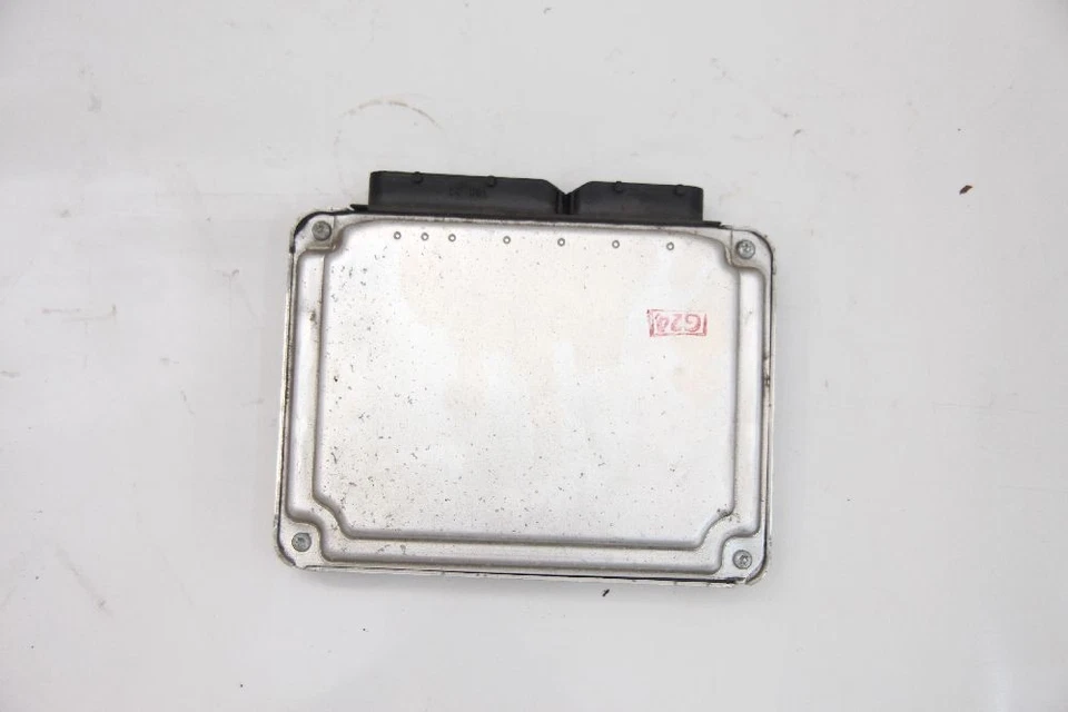 Modulo di controllo del motore VW CADDY 3 Kasten 2.0 80 kW 109 HP gasoline 63574 - Immagine 3 di 3