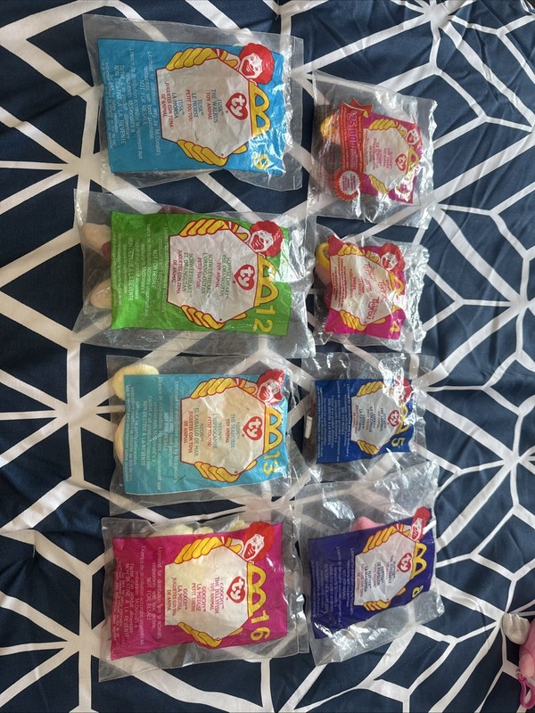 Year 2000 ~ TY Beanie Babies Unopened Lot of 8