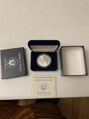 2004 American Eagle Silver Dollar 1 Ounce Uncirculated