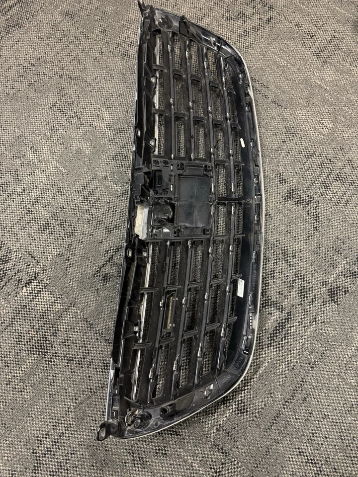 2016 Mercedes Benz S63 Amg Front Grill - Image 3 of 4