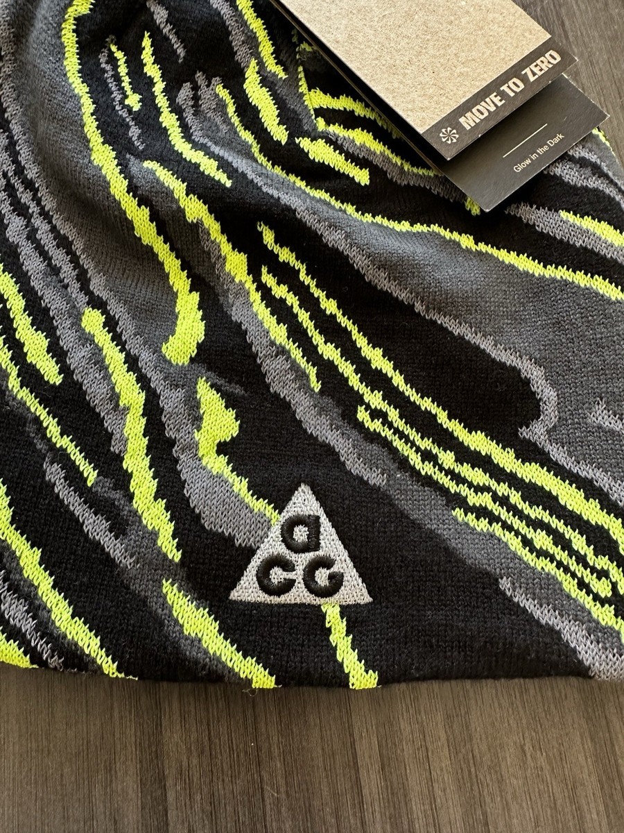 Nike ACG Peak Big Bend Reflective Beanie Black Gray Green OSFM