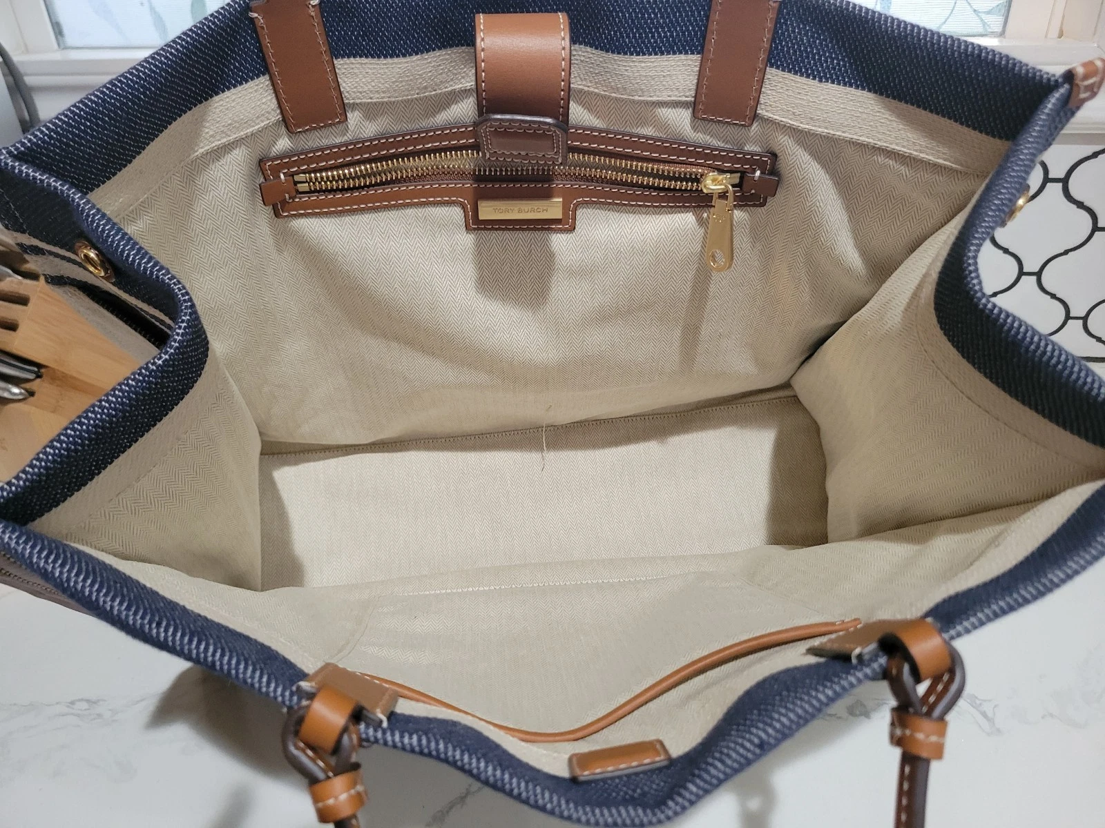 Borsa tote Ella Tory Burch nuova senza etichette in tessuto con bordo in pelle 17x13