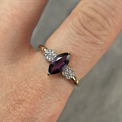 10 kt Gelbgold Ring Amethyst Marquise Weißtopas Akzent - Größe N 1/2
