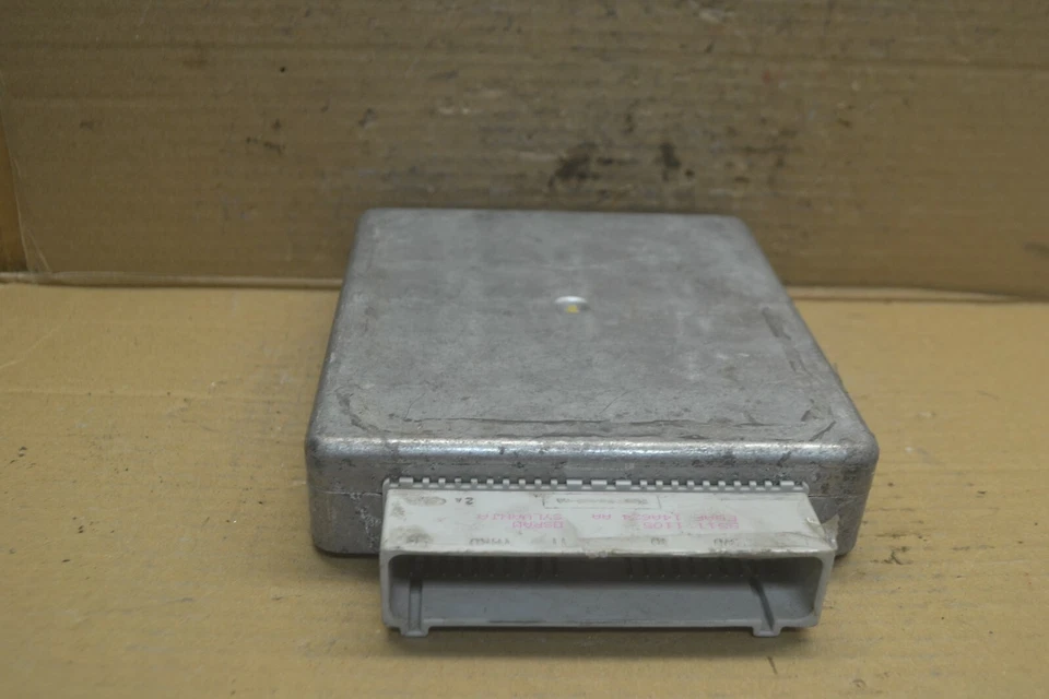 Блок управления двигателем 1995 Mazda MX6 ECU FS8018881C модуль 442-6b1 - Изображение 4 из 4