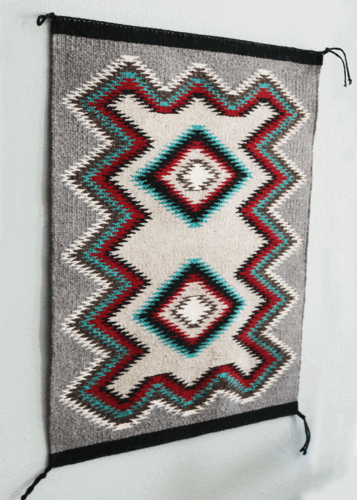 TAPPETO NATIVI AMERICANI NAVAJO EYE DAZZLER DI CLARA JOE NATIVI AMERICANI - Foto 4 di 7