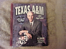 1997 TEXAS A&M   FOOTBALL MEDIA GUIDE Yearbook RC SLOCUM Program DAT NGUYEN