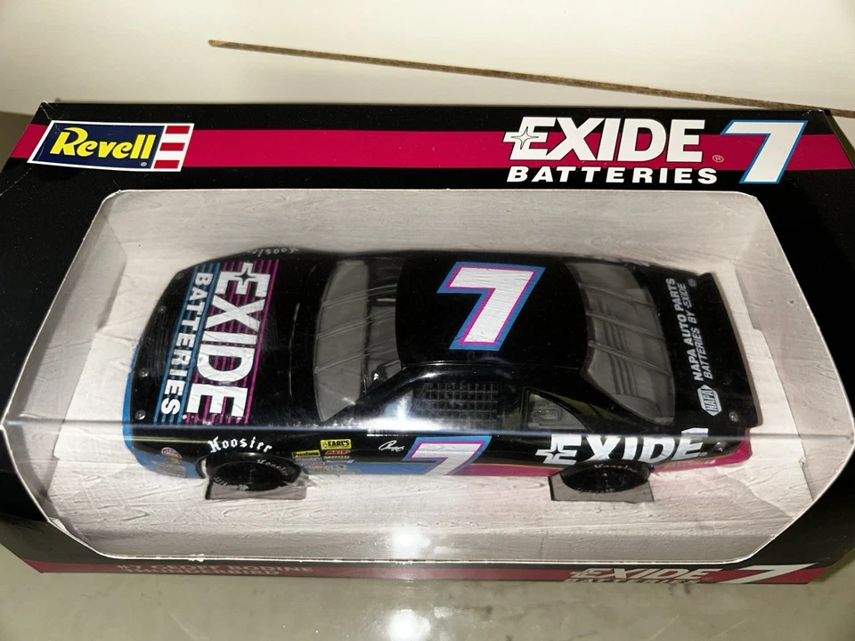 Baterías Geoff Bodine 1994 Revell Exide #7 Ford Thunderbird diecast 1:24 Foto 2 de 2