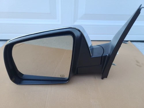 2007-2013 TOYOTA TUNDRA LH DRIVER SIDE MIRROR HEATED CHROME COVER OEM 803213