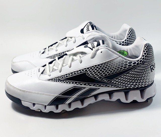 reebok baseball cleats