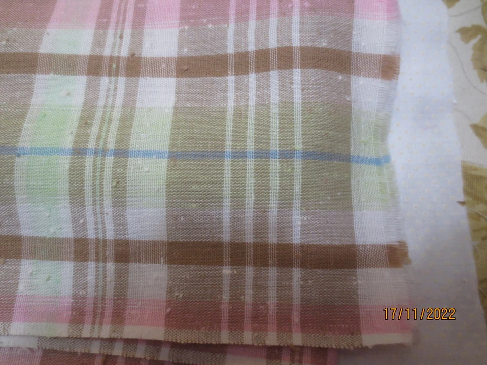 2 yds x 42" vintage woven linen like pink green brown plaid cotton fabric - Image 3 of 4