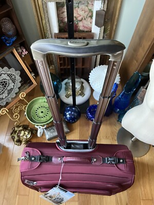 週末値下げTravelpro Crew10 Rolling Tote Travelpro Crew VersaPack Carry-on Rolling Tote – Luggage Pros