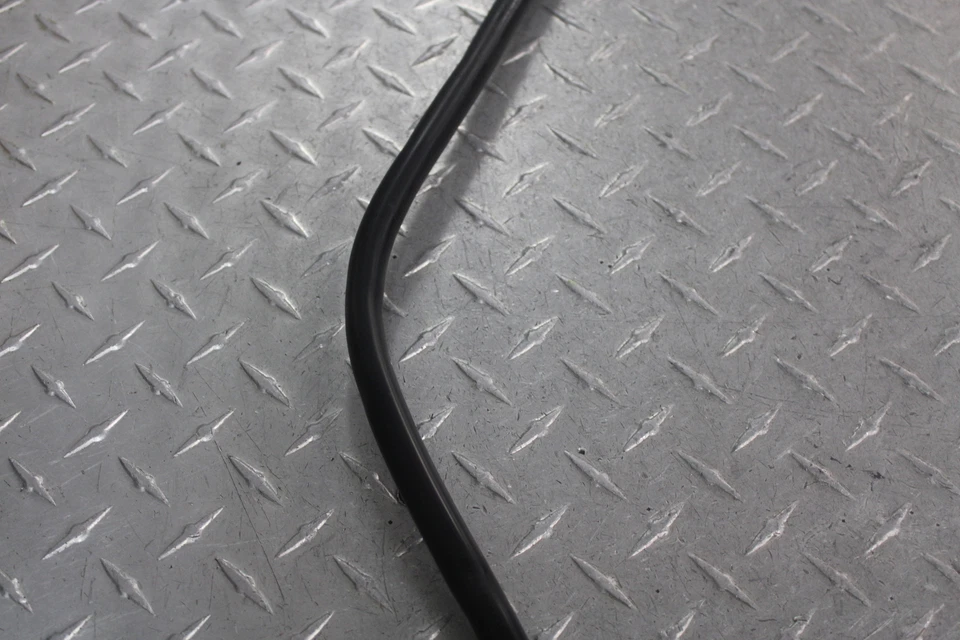 Honda Shadow Sabre 1100 VT1100C2 2002 manguera de freno delantero 45126-MCK-A01 Foto 4 de 4