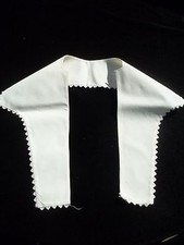 Vintage Off White Collar w Rick Rack Edge CL70