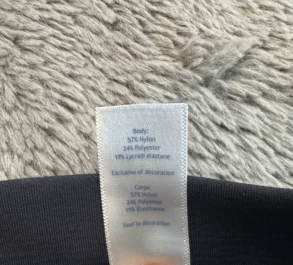 Ivivva Girls Size 7 Zip Up Jacket athletic stretchy Casual Color Black￼ - Image 4 of 4