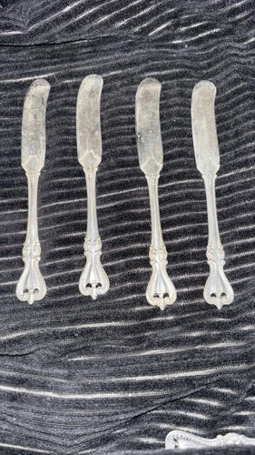 Four Towle Old Colonial Sterling Silver Flat Butter  Spreaders 5-3/4"   925