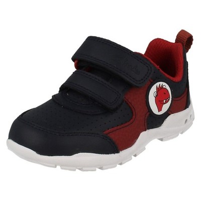 Jungen Clarks Erste Trainer Brite Max