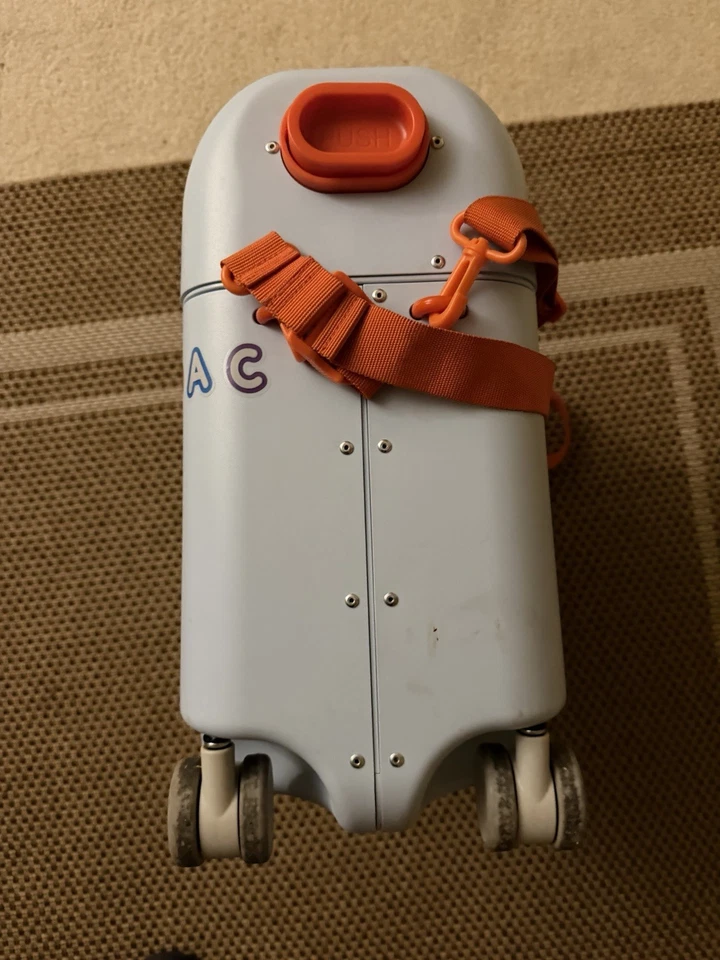 JetKids by Stokke BedBox 蓝色 - 儿童乘车行李箱 — 第 3/4 张图片