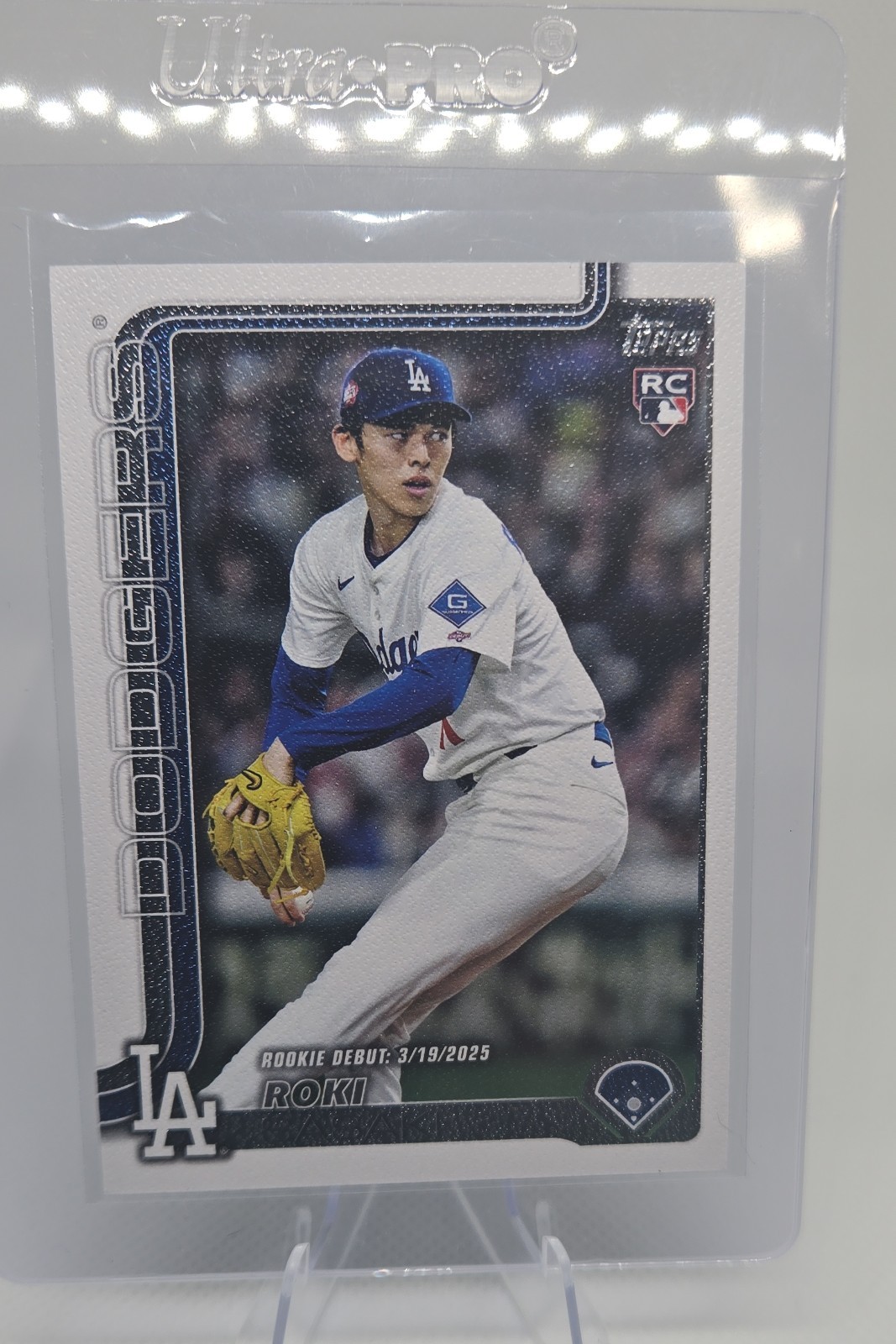 2025 Topps Update Series - Rookie Debut Roki Sasaki #US199 Canvas /50 (RC)