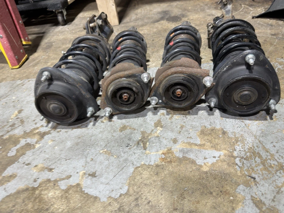 Amortiguadores Subaru BRZ Scion FR-S 2013-2020 Toyota 86 OEM/85 k millas Foto 4 de 4