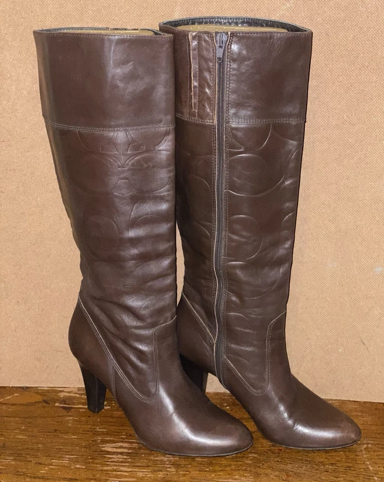 Coach Millie Size 7B Brown Leather Knee High Heel Zip Sides Logo Italy Boots - Image 3 of 4