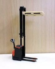 1/24 ROS Diecast BT Staxio Electric Stacker Forklift Car Model Metal Vehicle Toy