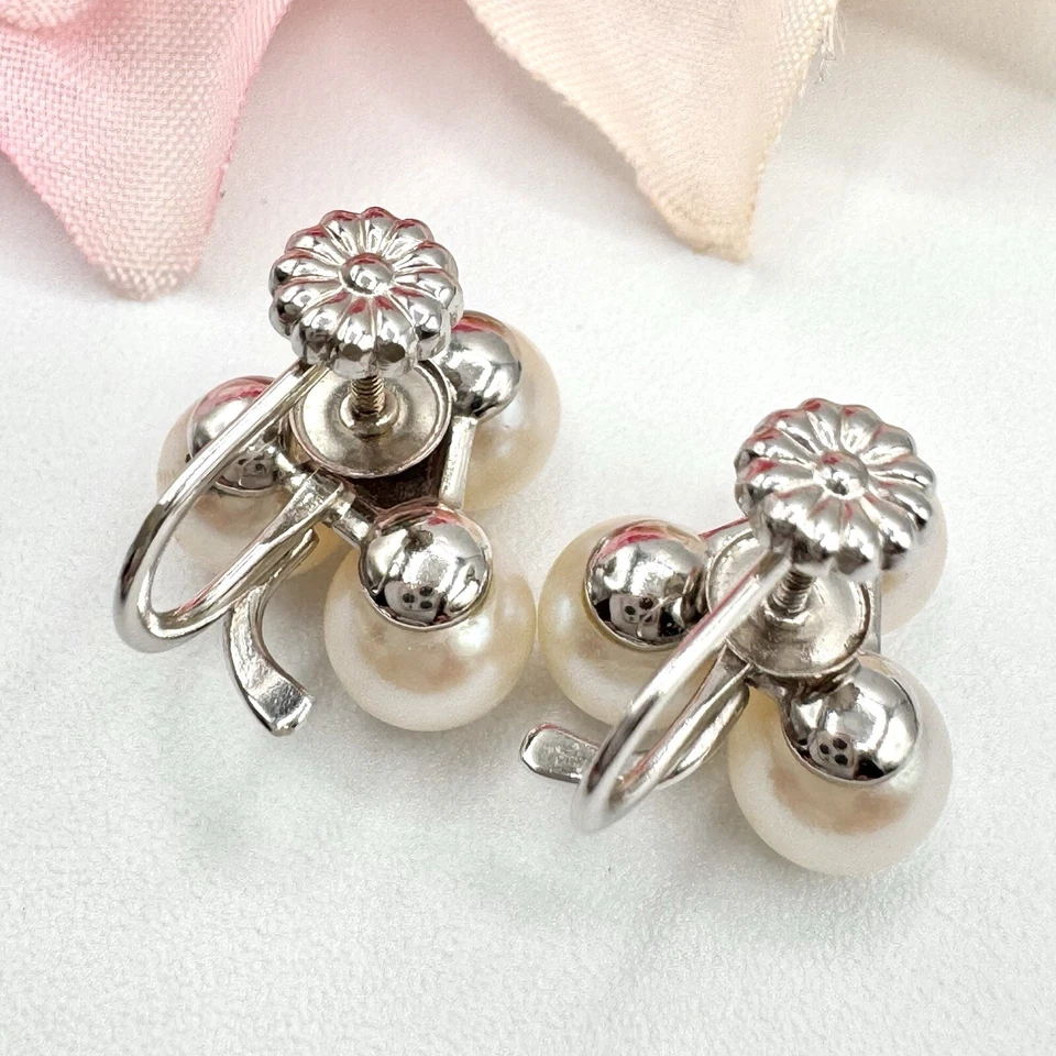14K White Gold Pearl Clover Screw Back Earrings Bridal Wedding Bride 4.91 Grams - Image 3 of 4