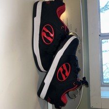 Heelys Voyager Black Red Youth Size 5 - NO WHEELS / NO BOX - EUC Skate Shoes