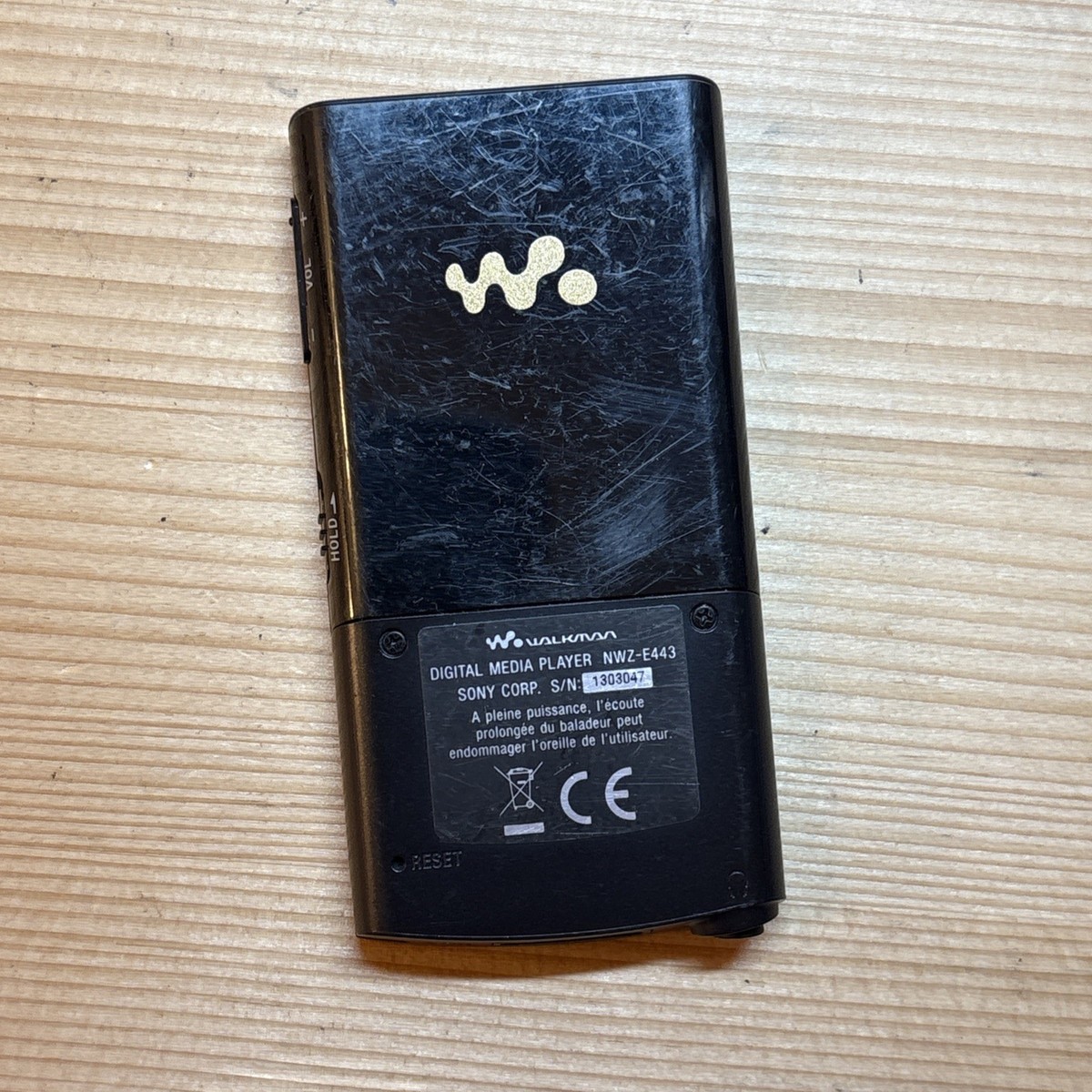 SONY ウォークマン s-l1200.jpg