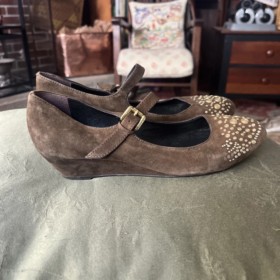 Barney's of New York Feminino 5.5-6, Tamanho 36m Mary Jane, Camurça Marrom, Ouro Emb. - Imagem 4 de 4