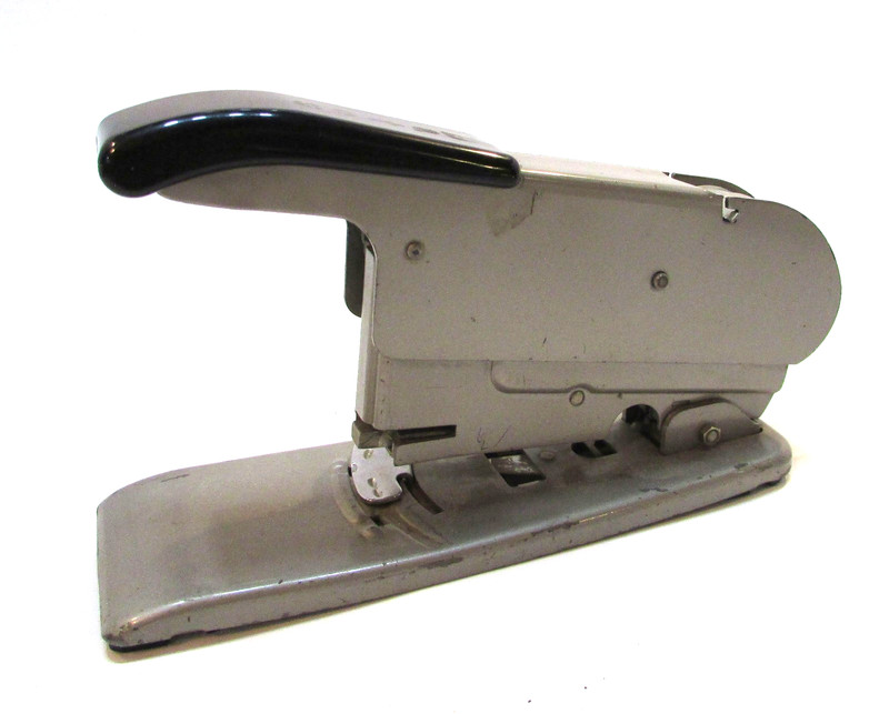 Vintage USA Bates Desktop Stapler Model C Wire Fed requires B-50 Refill Spool