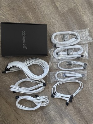CableMod Pro ModMesh RT-Series Kabelset für ASUS/Seasonic/Phanteks - Weiß