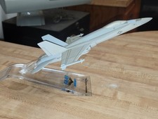 VINTAGE MILITARY JET DESK TOP PROMO MODEL FA 18 HORNET VERY GOOD