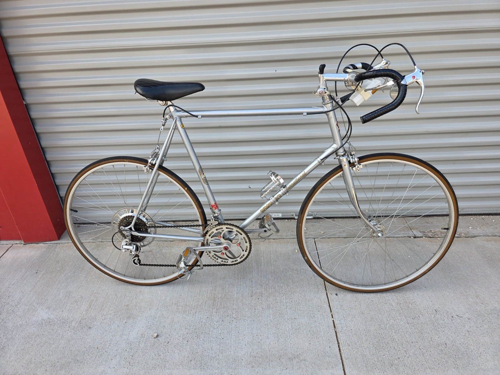 NISHIKI INTERNATIONALTOURING BIKE