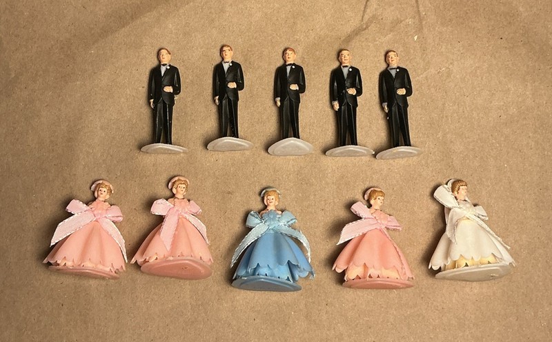 Group Of Vintage Celluloid Wedding Cake Toppers 5 Grooms 5 Brides INV-JDH08
