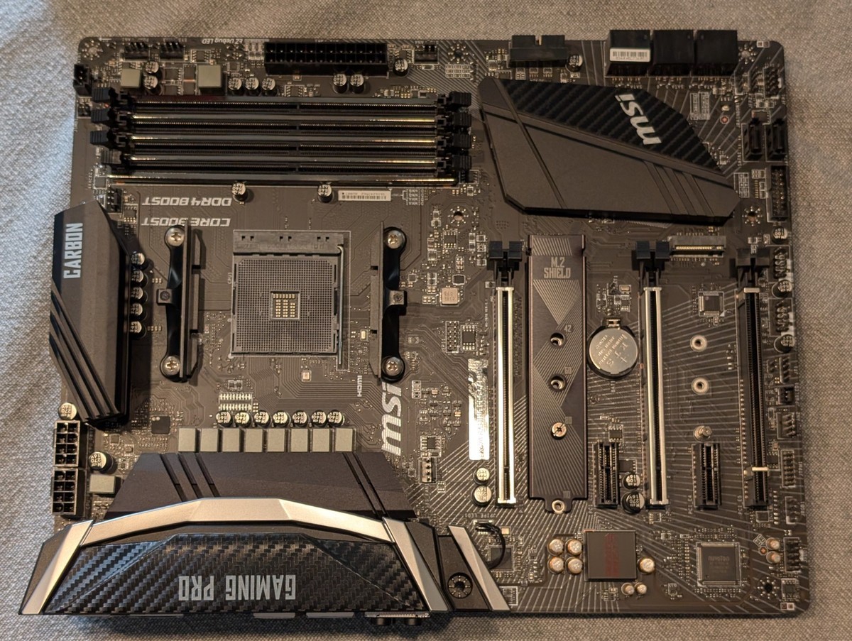 MSI X470 GAMING PRO CARBON X470GPCARBON Desktop Motherboard - for