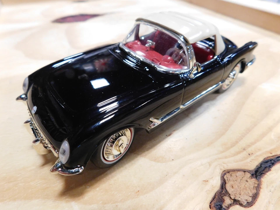 Zora Arkus-Duntov Authorized Collection 1/32 Scale 1952 Chevrolet Corvette Black - Image 4 of 4
