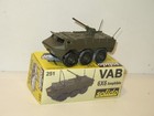 SOLIDO, VAB 6X6 militaire avc portes arriéres ouvrantes et banquette