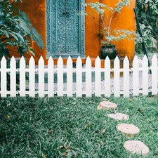 10Pcs Fence Solid Plastic Fencing DIY Delicate Garden Courtyard Lawn Guardrail