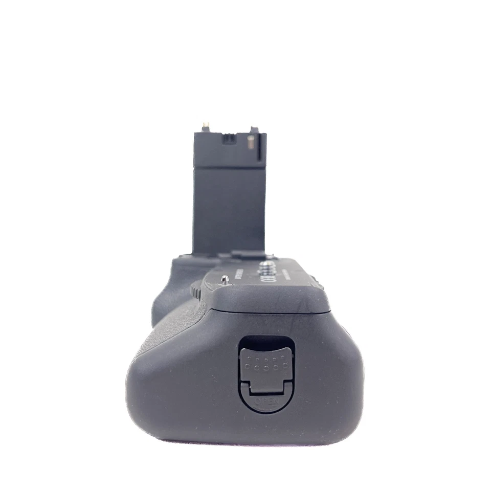 Empuñadura de batería Canon BG-E21 para EOS 6D Mark II probada Foto 3 de 4