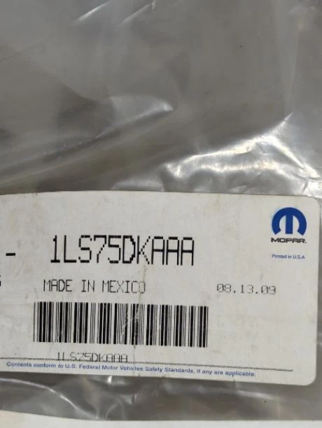 Nueva cubierta de asiento de cuero delantera genuina OEM Chrysler 2007-2009 Pt Cruiser Limited Foto 2 de 4