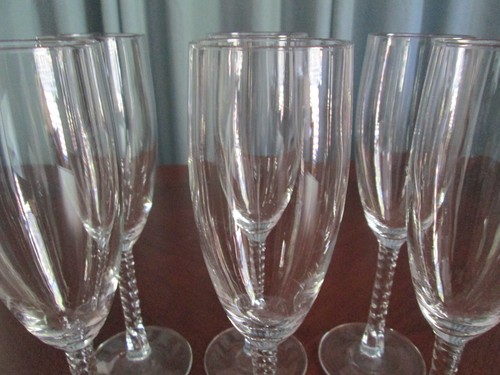 Set Of 6 "Angelique" Fluted Champagne Glasses By Cristal D'Arques-Durand- 8 1/4" - Picture 3 of 8