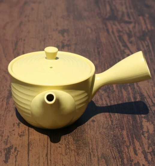 Tokoname Japanese Teapot Yellow clay Flared shape Kyusu 240ml by Morimasa kiln