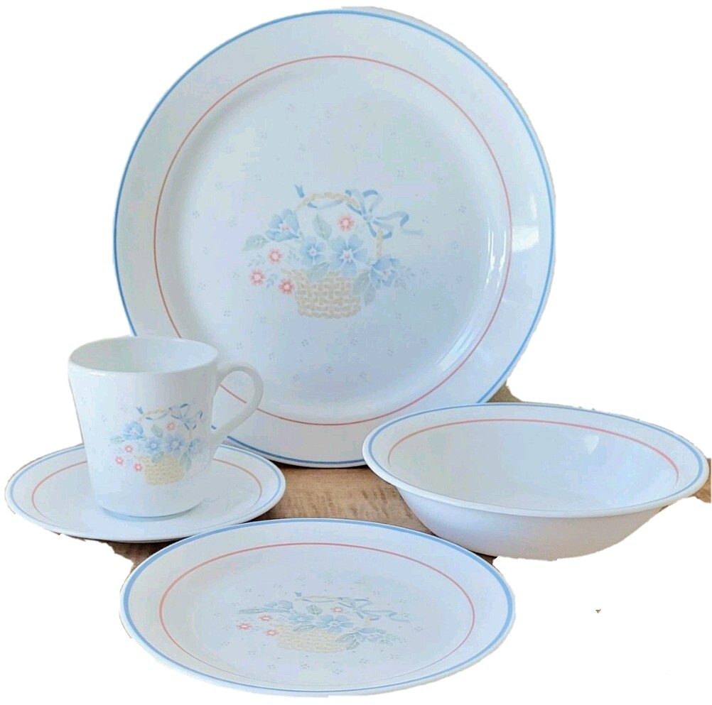 Vintage Corelle Country Cornflower Serving 4 Basket Blue Flowers