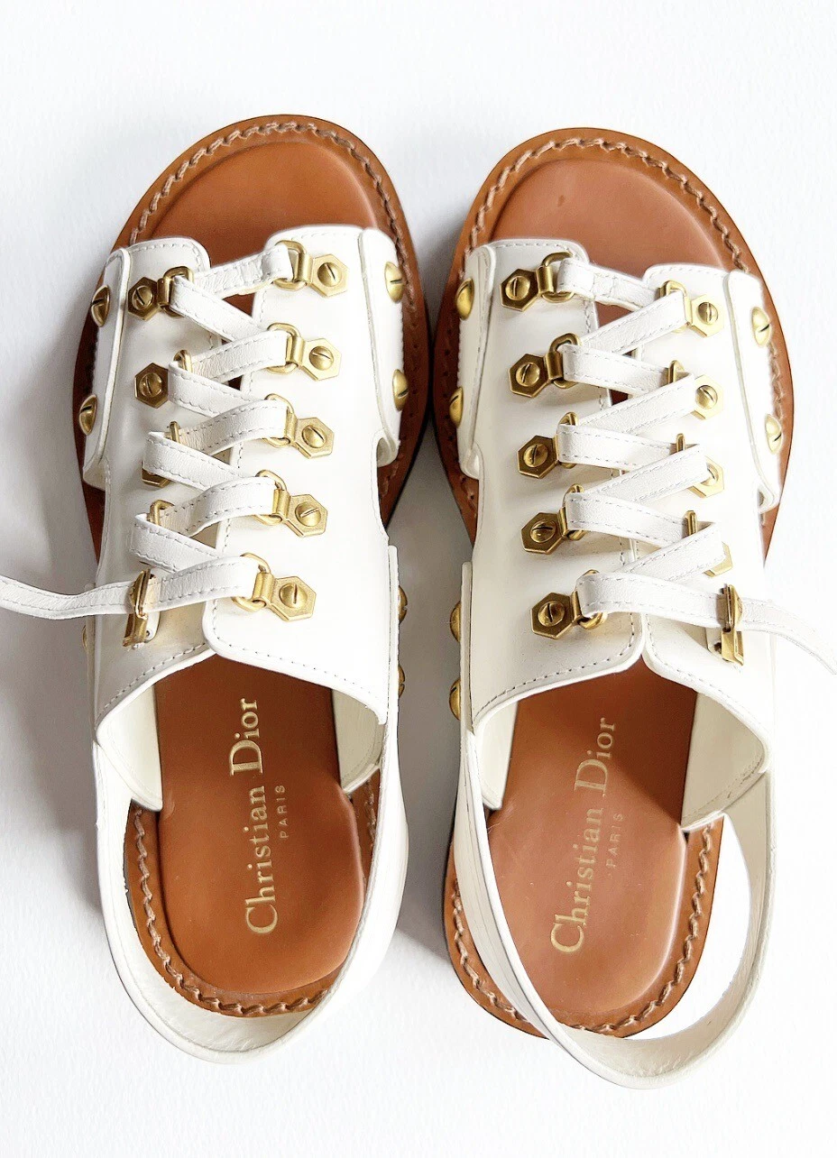 DIOR • Sandales à lacets en cuir blanc avec œillets dorés taille 36,5 PORTÉS UNE FOIS !!!