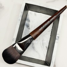 Make Up For Ever 108 Straight Large Foundation Brush New in Sleeve
